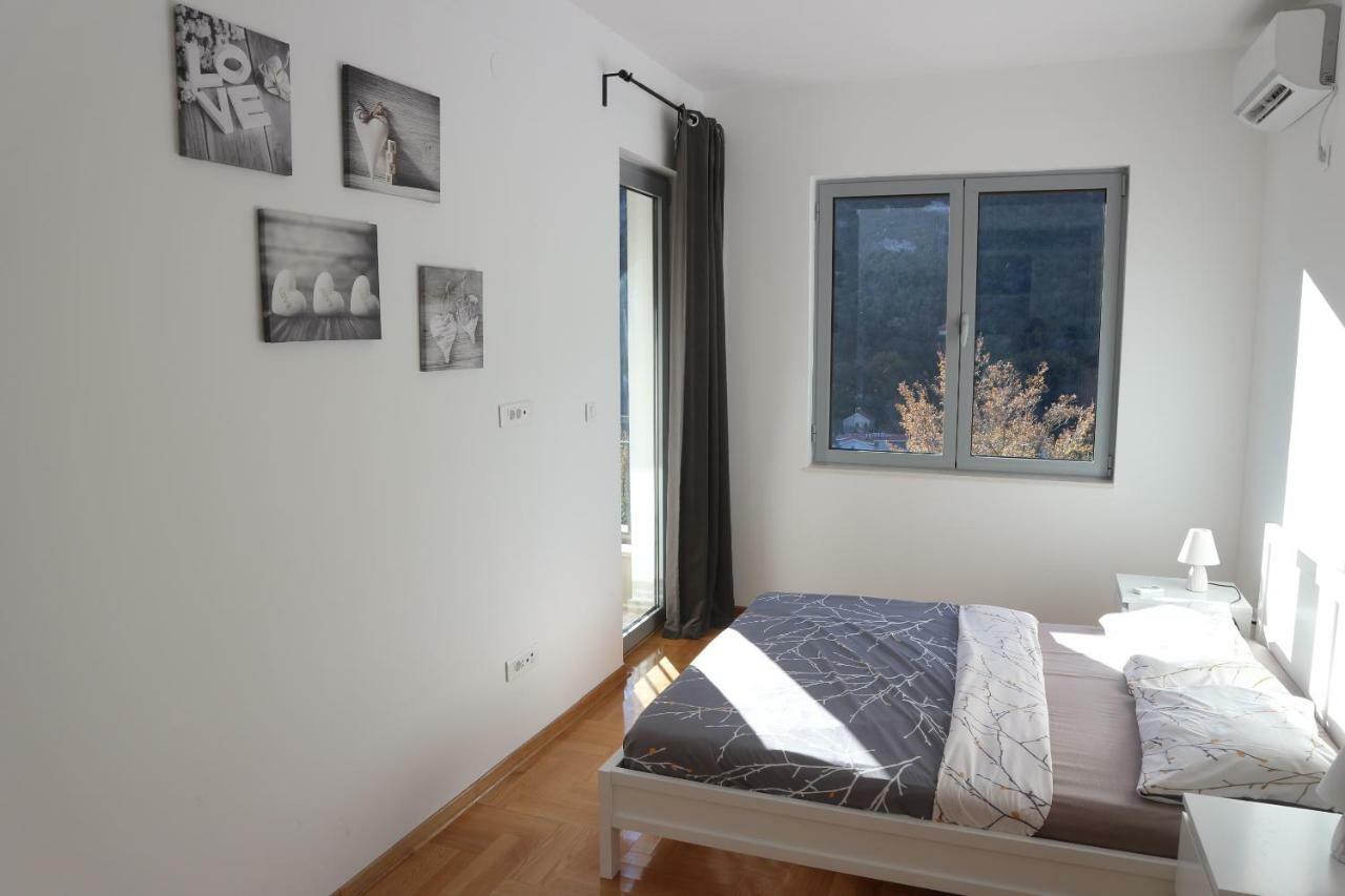 Lavender Bay Apartments D3 Or D5 I By Andreas Crivellaro Donji Morinj Dış mekan fotoğraf